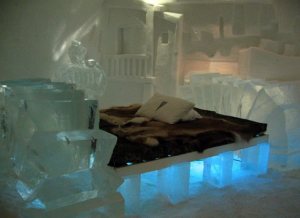 スウェーデン氷のホテル