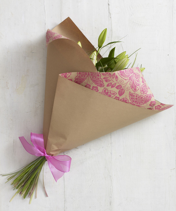 画像 花束のラッピング方法と包み方 切り花の素敵なギフトラッピングアイデア集 Interior Design Box 海外の使えるインテリア術